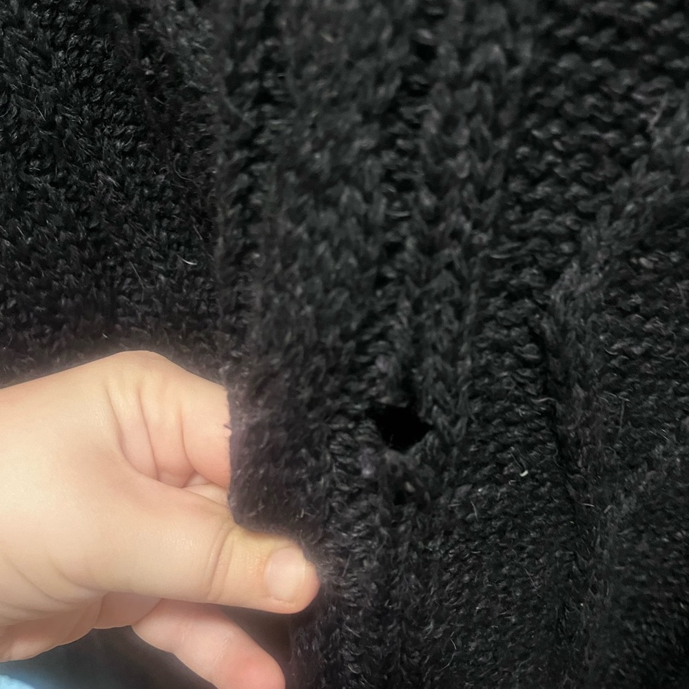 Classic Black V-Neck Sweater for Men - Picture 2 of 5